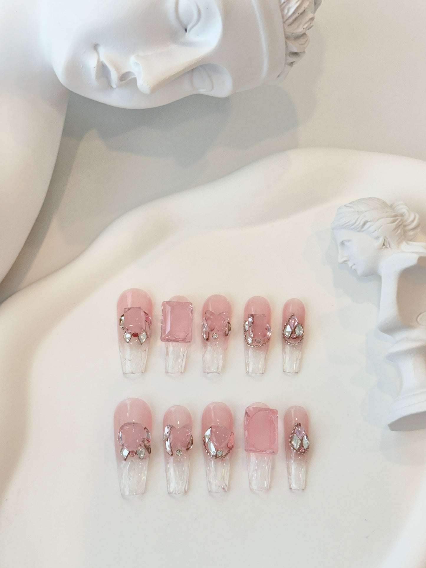 Superlong diamond nails pink