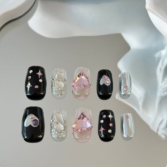 Short diamond nails black pink