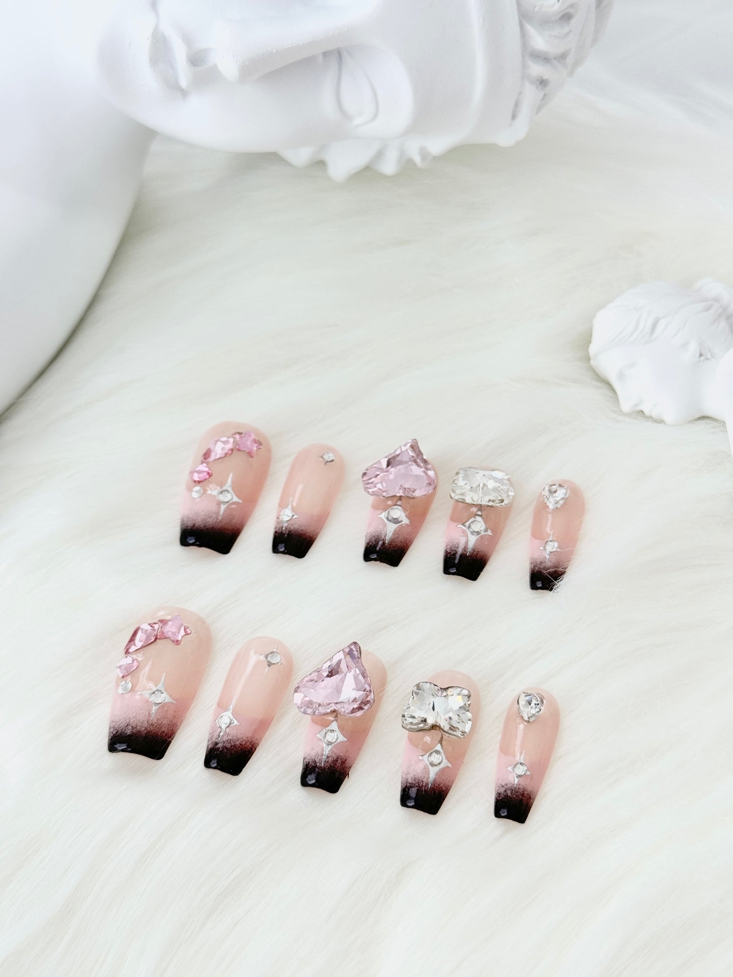 Long diamond nails pink